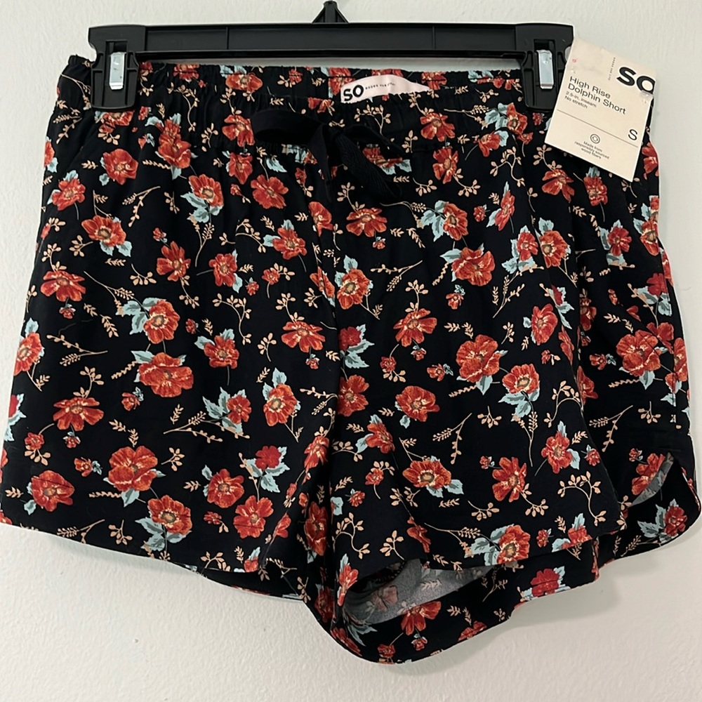 High rise comfy and soft summer time short
